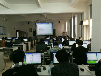 信息工程学院计算机科学与技术专业开展嵌入式程序设计实践培训